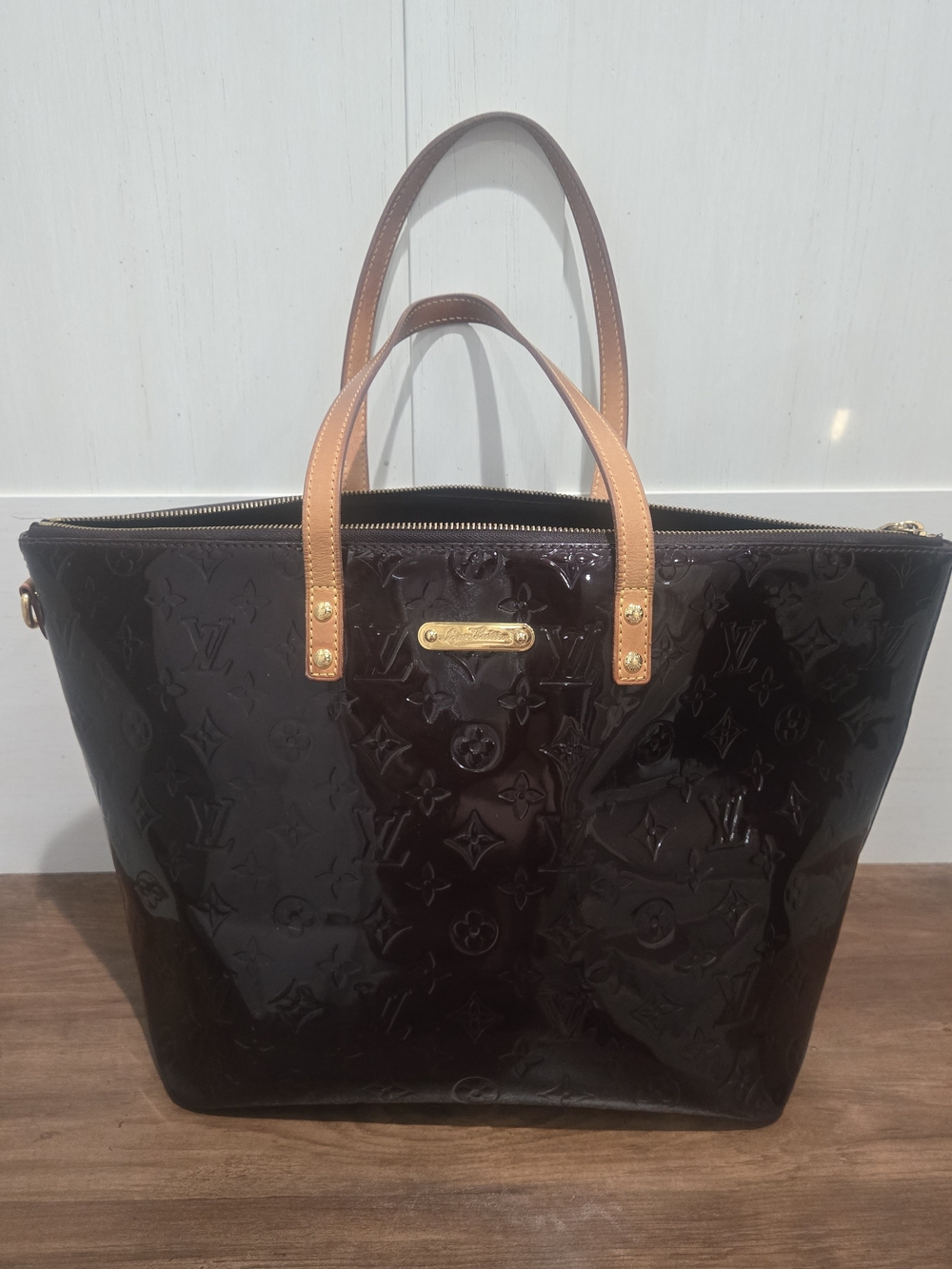 Louis Vuitton Bellevue Vernis Amarante Monogram Patent Top-Handle Tote Bag